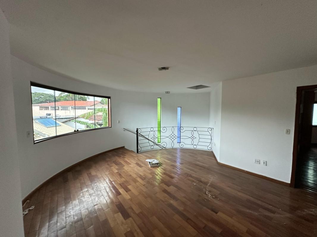 Casa, Confisco, 4 Quartos, 10 Vagas, 2 Suítes