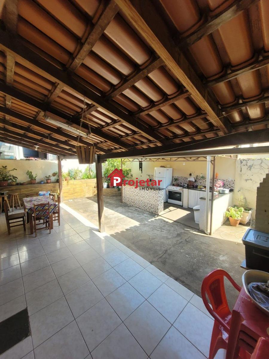 Casa, Sagrada Família, 5 Quartos, 2 Vagas, 3 Suítes