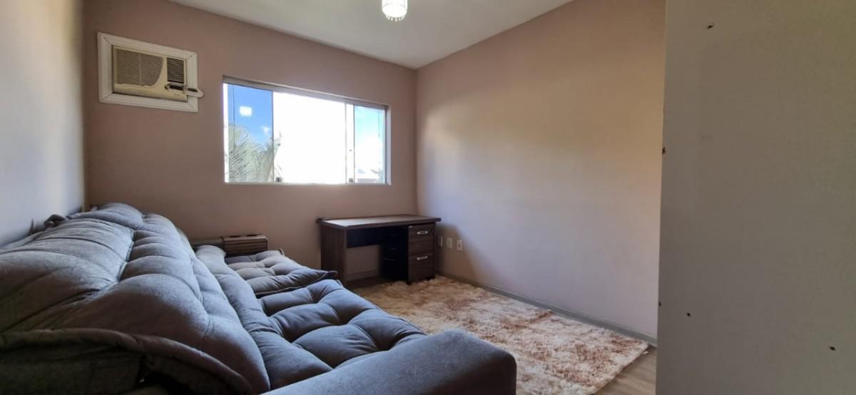 Casa, Jardim Imperial, 3 Quartos, 2 Vagas, 1 Suíte