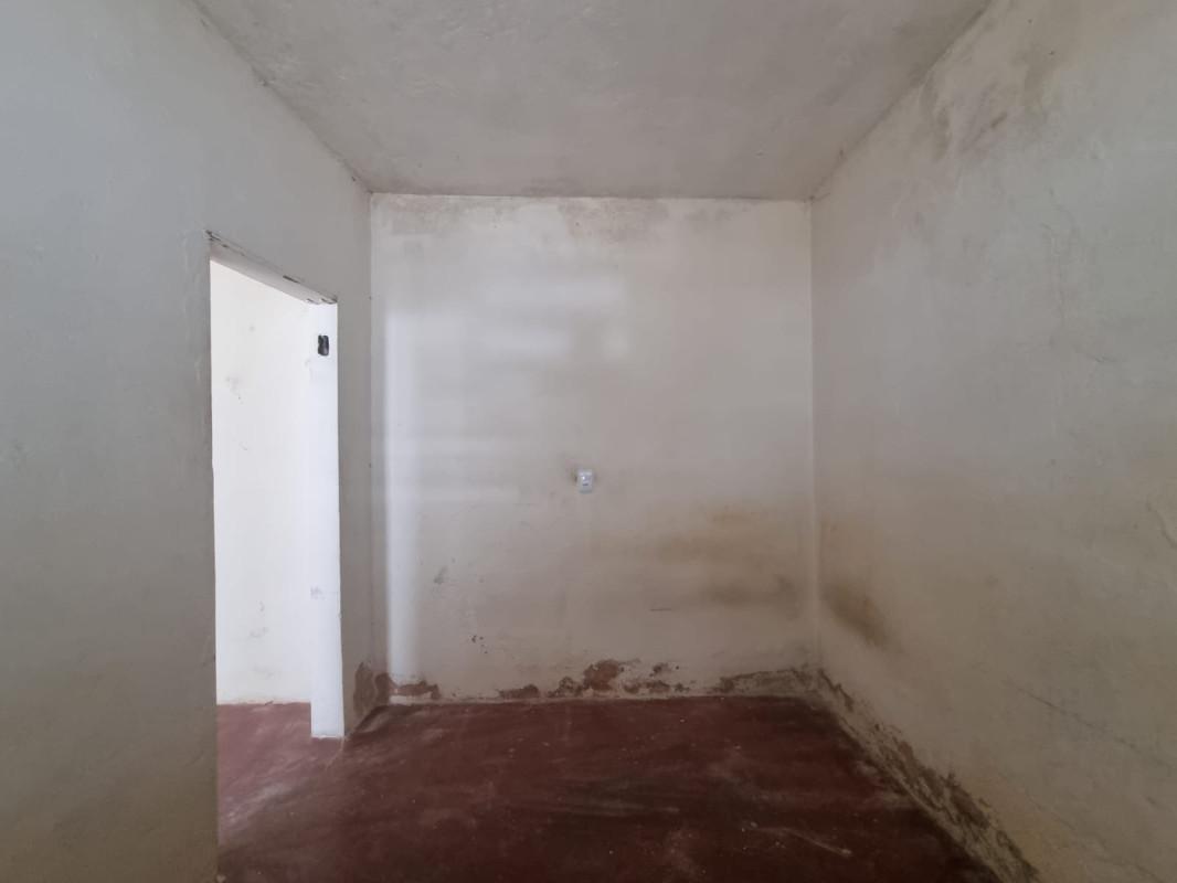 Quitinete, Industrial, 1 Quarto, 0 Vaga