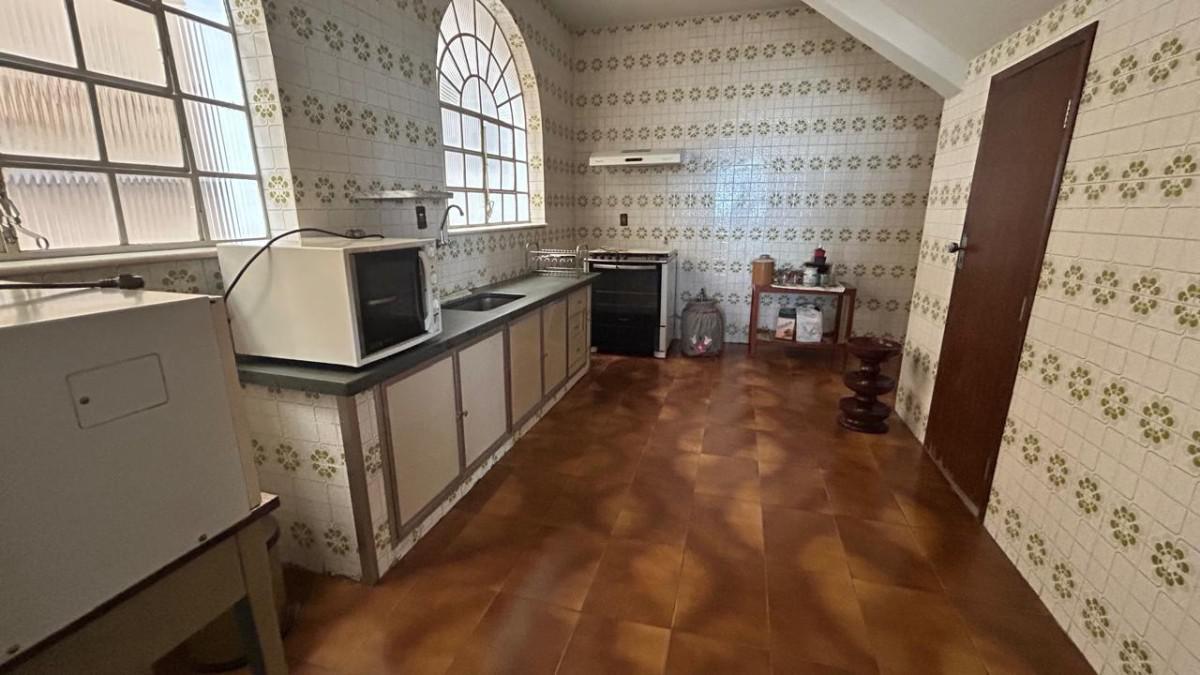 Casa Comercial, São Lucas, 5 Quartos, 4 Vagas, 1 Suíte