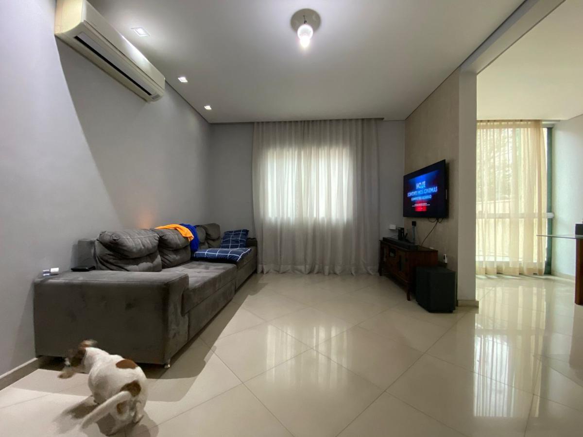 Casa, Cabral, 4 Quartos, 3 Vagas, 1 Suíte