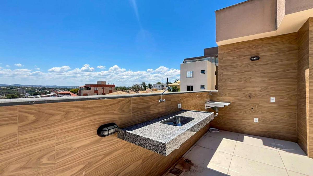 Cobertura, Ouro Preto, 3 Quartos, 2 Vagas, 1 Suíte