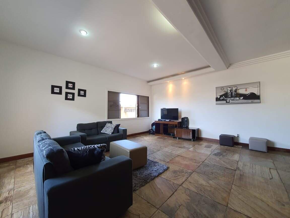 Casa, Havaí, 3 Quartos, 2 Vagas, 1 Suíte