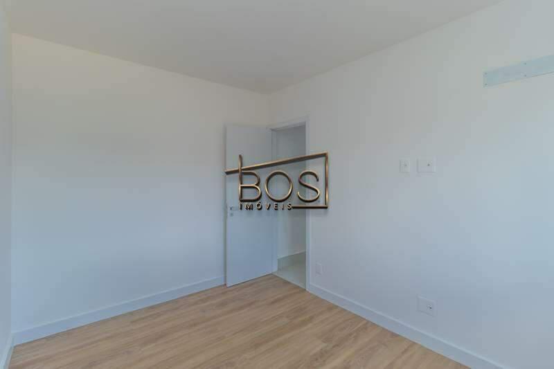 Apartamento, Sagrada Família, 3 Quartos, 2 Vagas, 1 Suíte