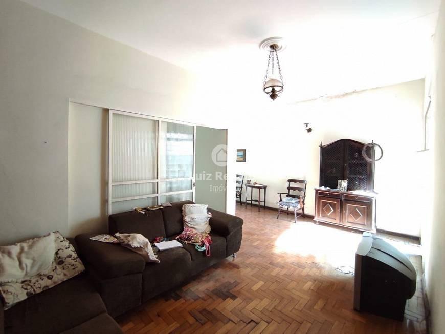 Casa, Floresta, 3 Quartos, 4 Vagas, 1 Suíte