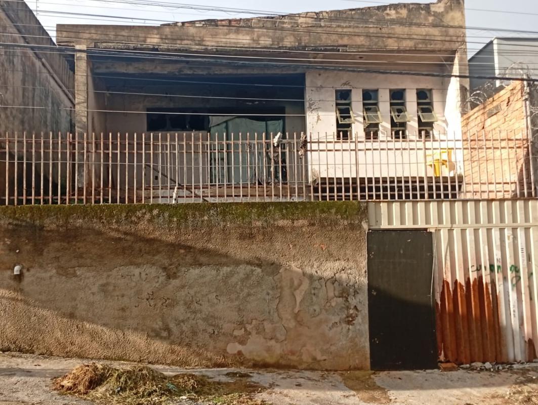 Lote, Renascença, 0 Quarto, 0 Vaga