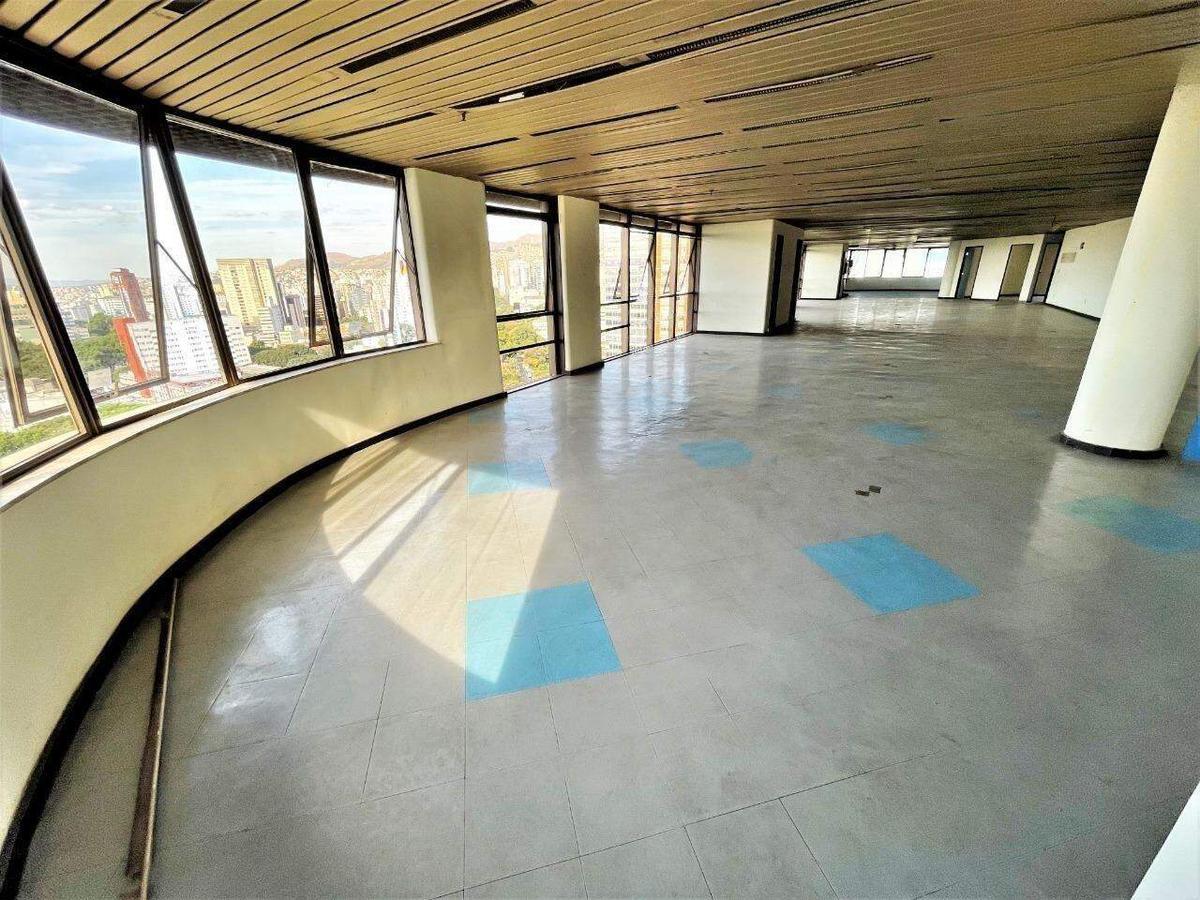 Sala, Centro, 0 Quarto, 10 Vagas