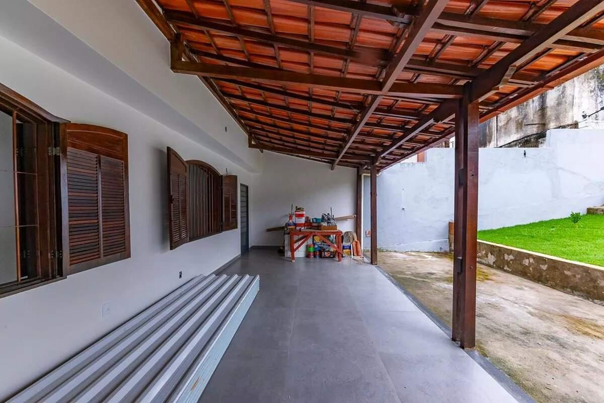 Casa, Palmeiras, 4 Quartos, 8 Vagas, 1 Suíte