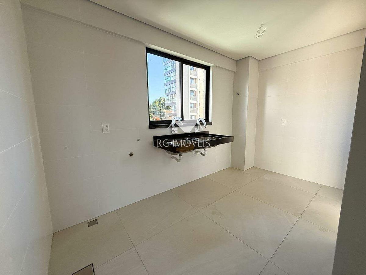 Apartamento, Barreiro, 3 Quartos, 3 Vagas, 3 Suítes