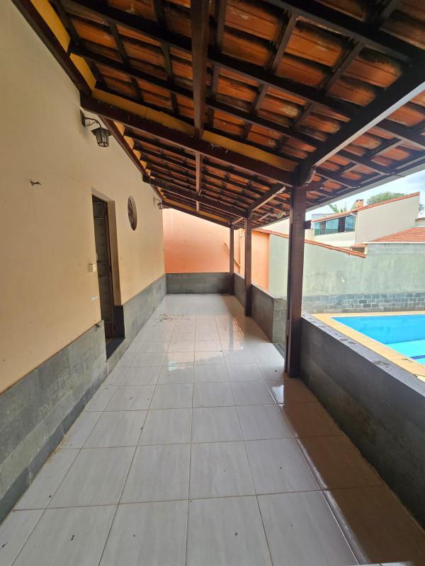 Casa, Coqueiros, 6 Quartos, 2 Vagas