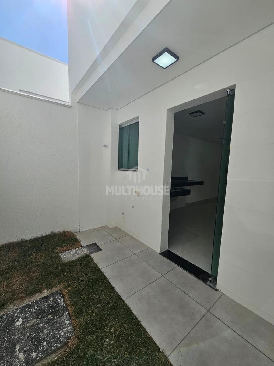 Casa, Jardim Leblon, 2 Quartos, 2 Vagas, 1 Suíte