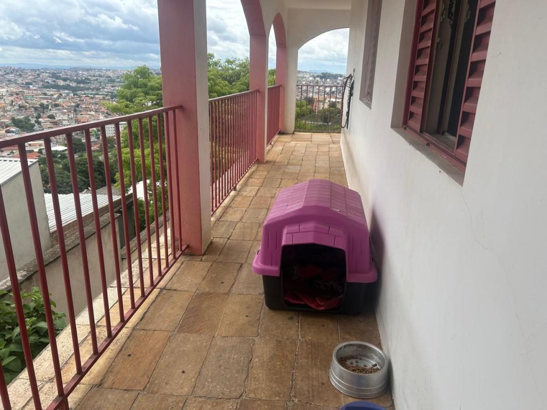 Casa, Teixeira Dias, 5 Quartos, 2 Vagas