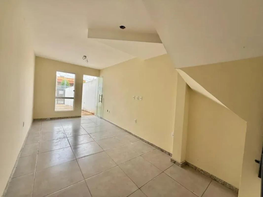 Casa, Jardim dos Comerciários, 2 Quartos, 2 Vagas