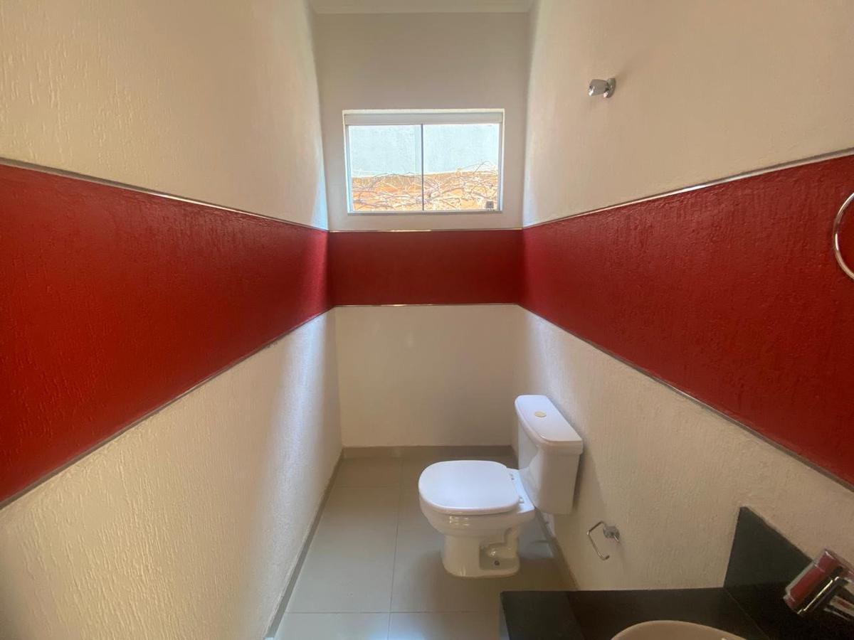 Casa, Trevo, 4 Quartos, 4 Vagas, 3 Suítes