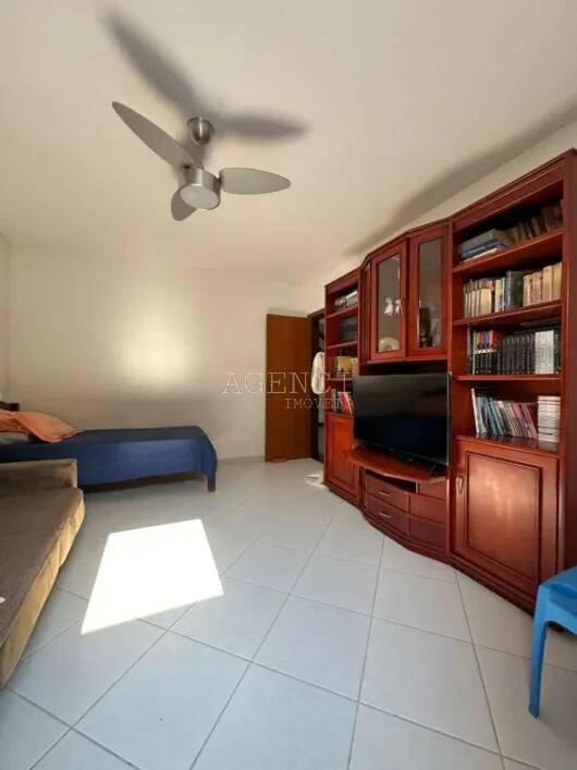 Casa, Paquetá, 4 Quartos, 0 Vaga, 1 Suíte