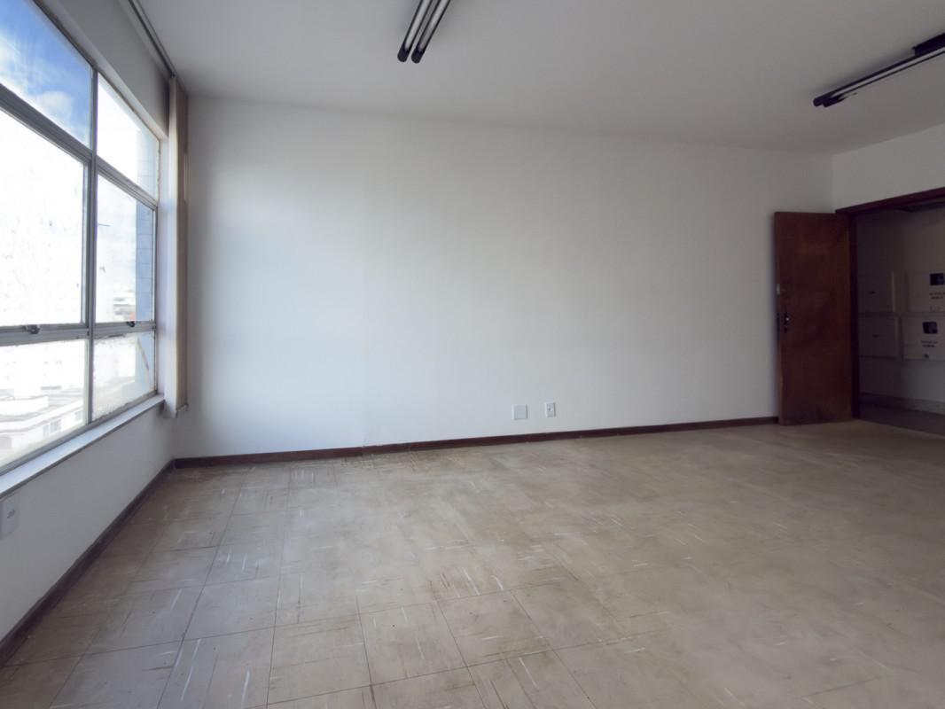 Sala, Sagrada Família, 0 Quarto, 0 Vaga