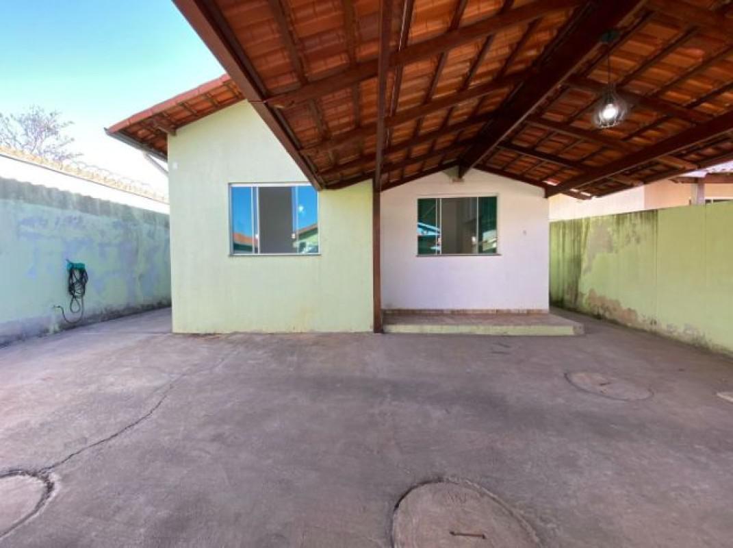 Casa, Bom Jardim, 2 Quartos, 3 Vagas