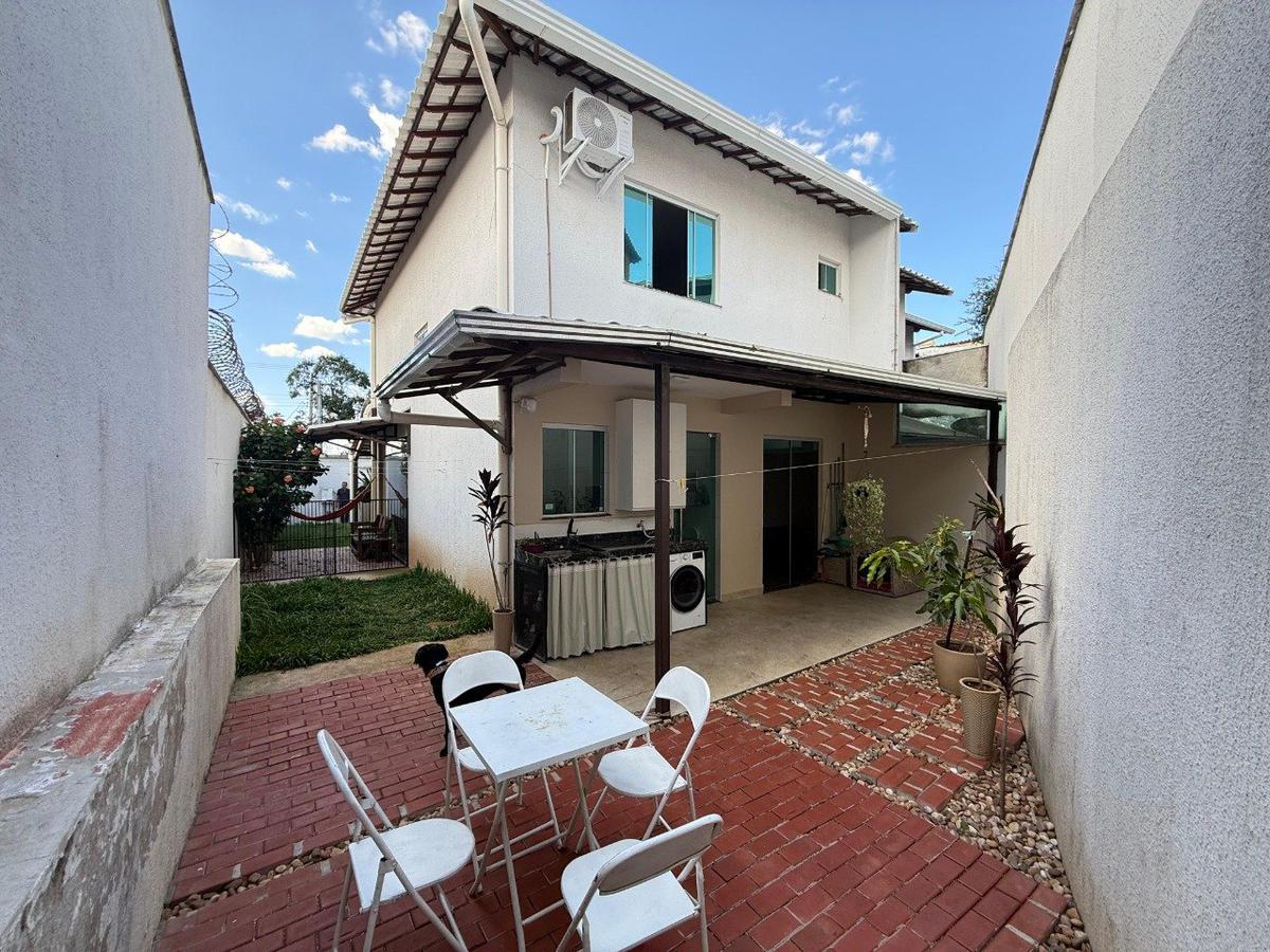 Casa, Santa Amélia, 3 Quartos, 4 Vagas, 1 Suíte