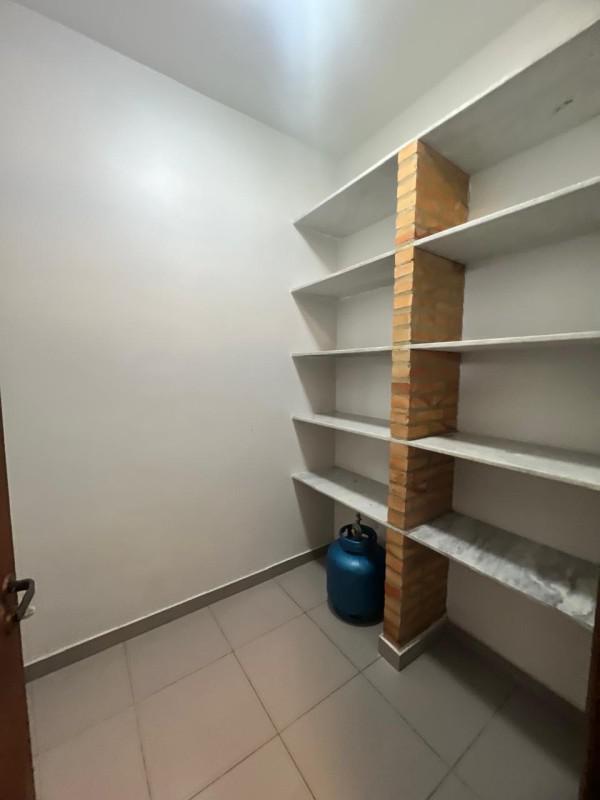 Casa, Castelo, 3 Quartos, 1 Vaga, 1 Suíte