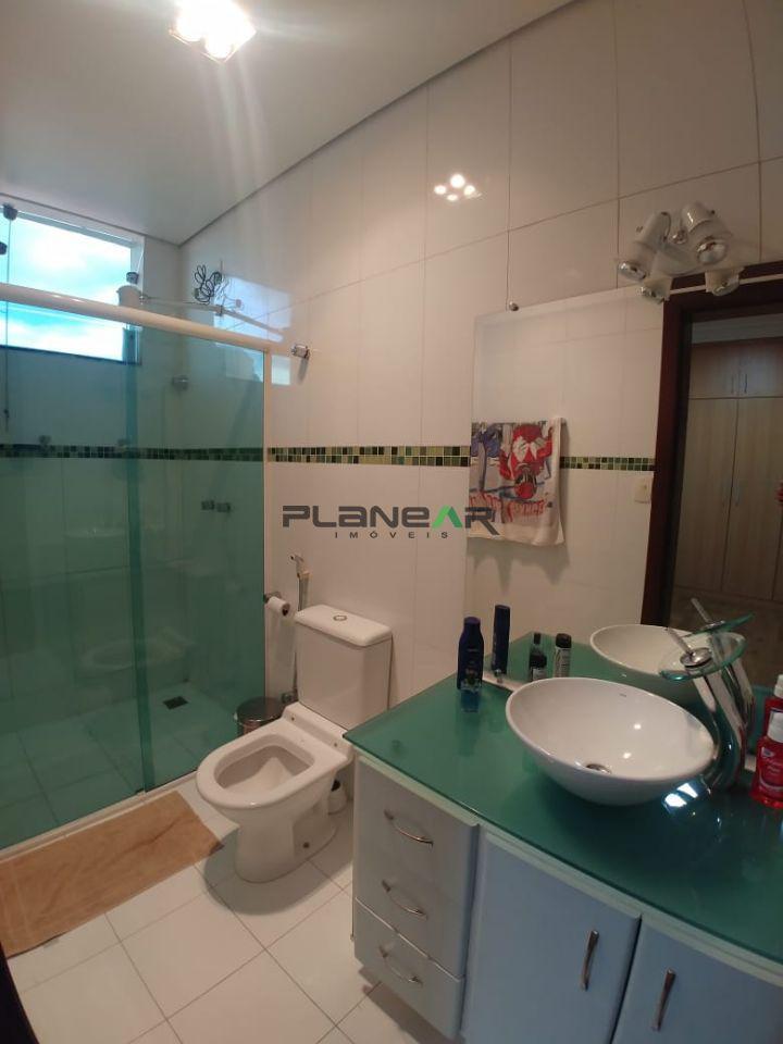 Casa, Jardim Riacho das Pedras, 3 Quartos, 4 Vagas, 3 Suítes