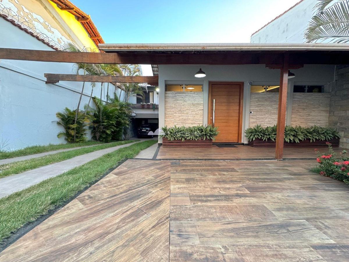 Casa, Itapoã, 4 Quartos, 6 Vagas, 1 Suíte
