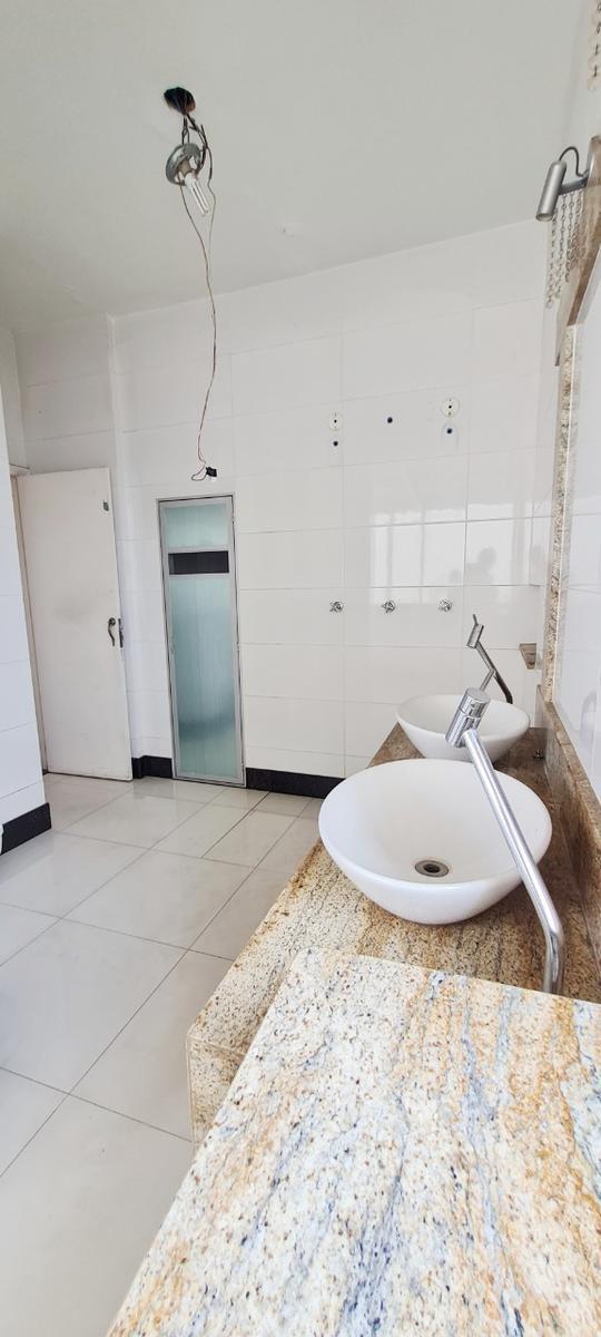 Cobertura, Centro, 5 Quartos, 6 Vagas, 1 Suíte