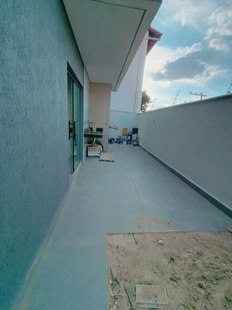 Casa, Planalto, 3 Quartos, 2 Vagas, 3 Suítes