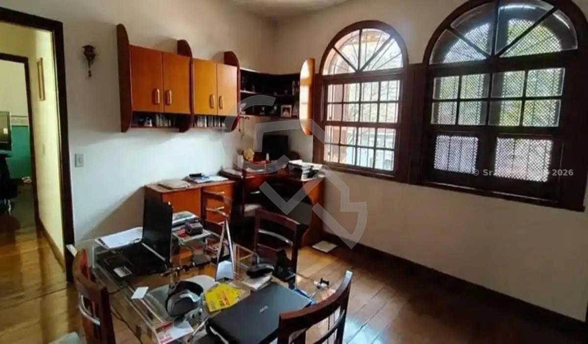 Casa, Luxemburgo, 5 Quartos, 4 Vagas, 2 Suítes