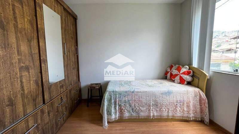 Casa, Santa Efigênia, 3 Quartos, 2 Vagas, 2 Suítes
