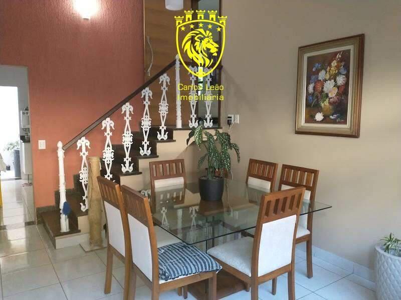 Casa, São José, 3 Quartos, 4 Vagas, 2 Suítes