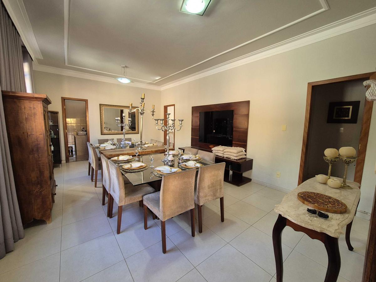 Casa, Calafate, 4 Quartos, 10 Vagas, 1 Suíte