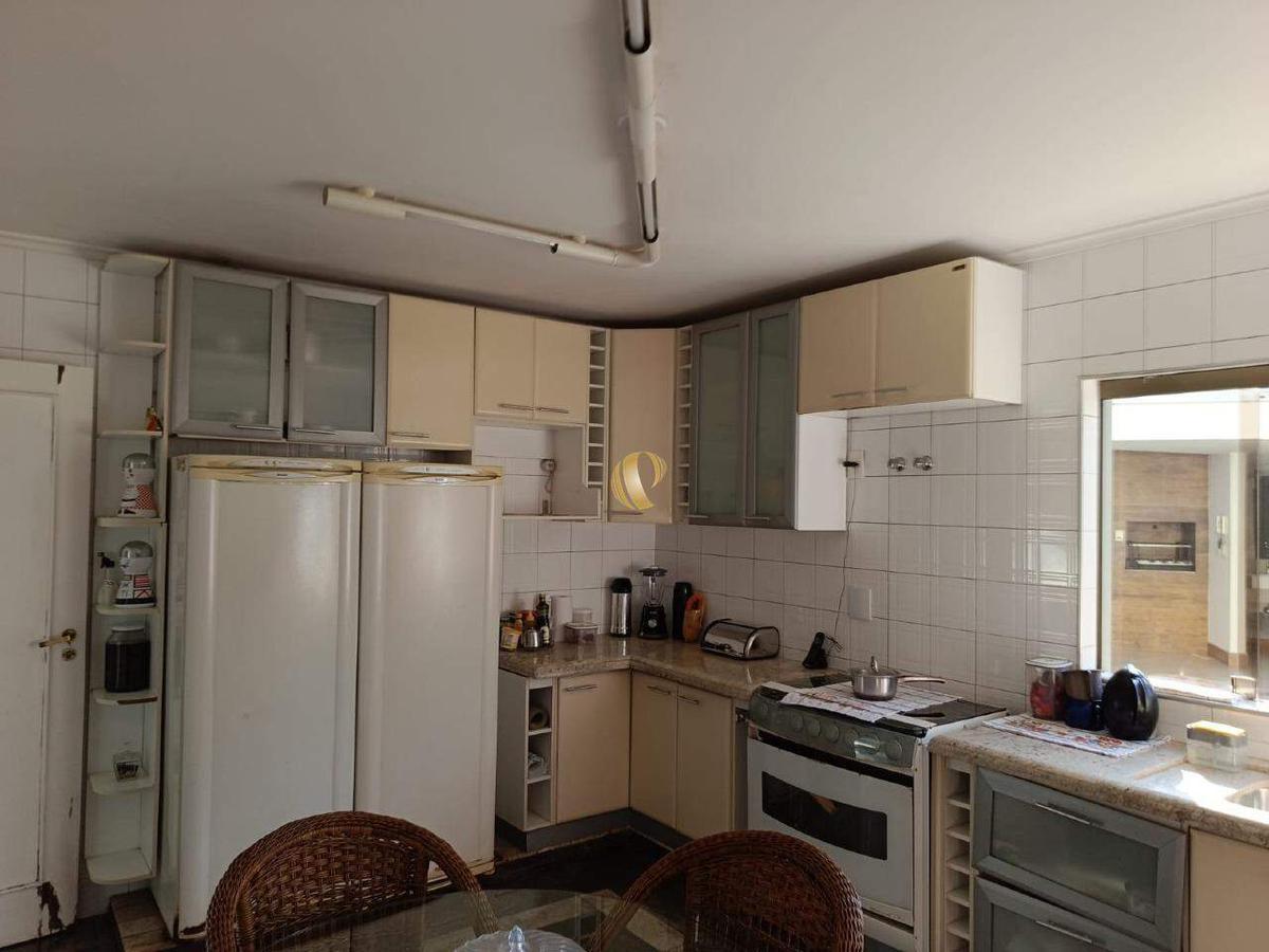 Casa, Centro, 6 Quartos, 6 Vagas, 4 Suítes