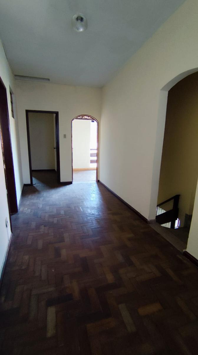 Casa, Centro, 5 Quartos, 4 Vagas, 1 Suíte