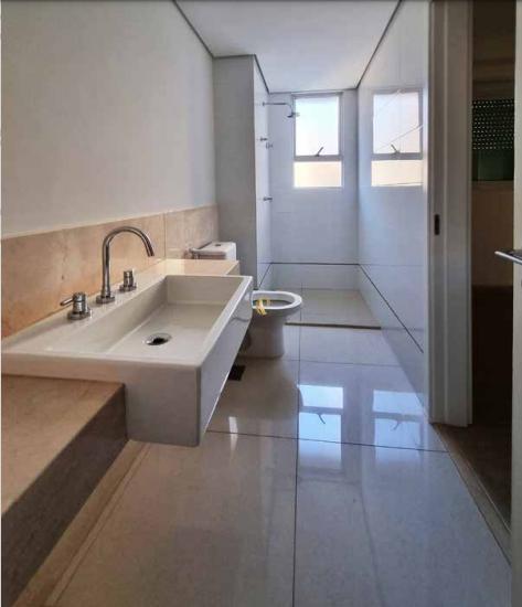 Apartamento, Cruzeiro, 4 Quartos, 4 Vagas, 2 Suítes