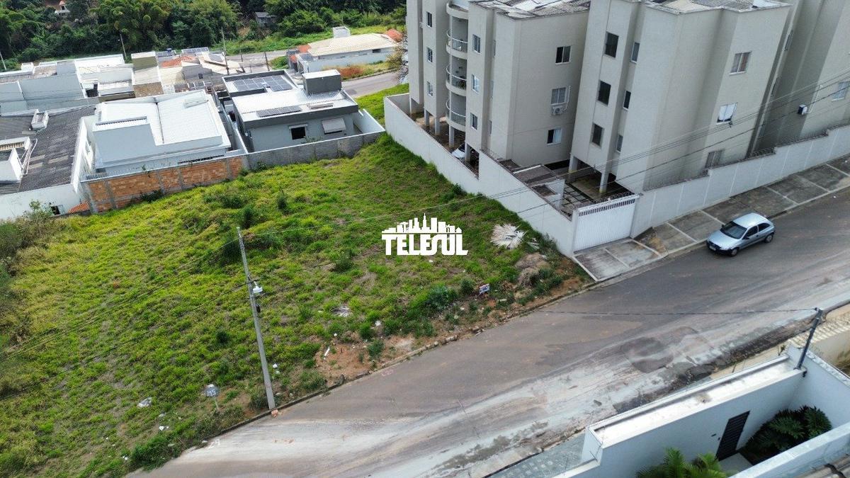 Lote, Vila Verde, 0 Quarto, 0 Vaga