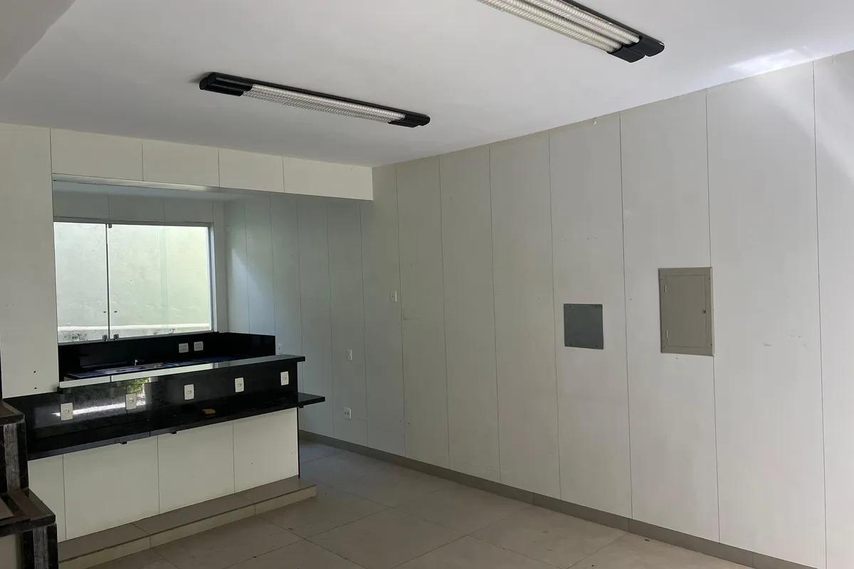 Casa, Santa Lúcia, 7 Quartos, 8 Vagas, 3 Suítes
