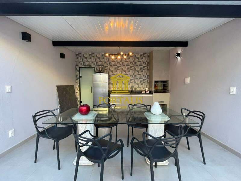 Casa, Santa Efigênia, 3 Quartos, 2 Vagas, 1 Suíte