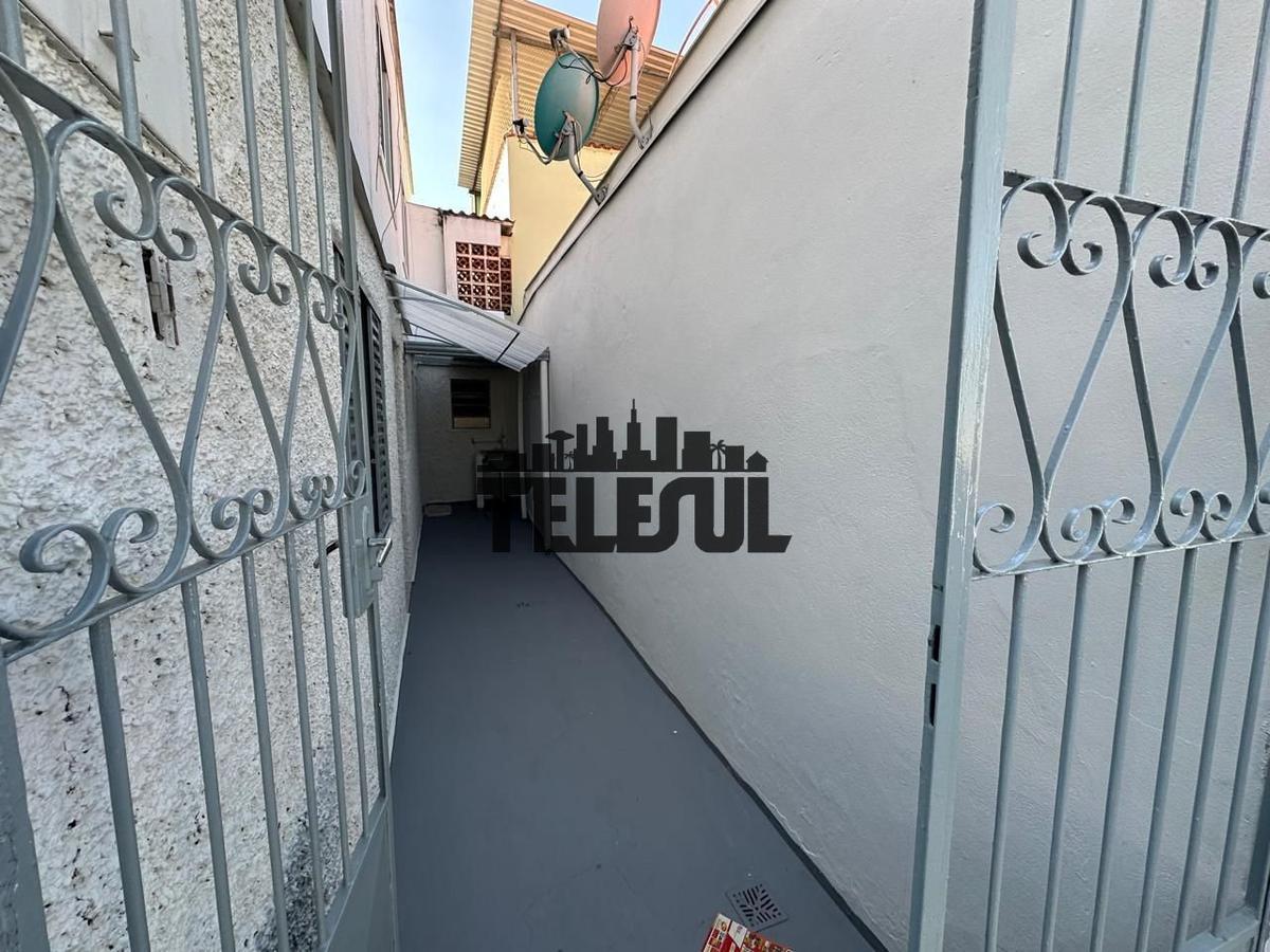 Casa, Centro, 4 Quartos, 0 Vaga