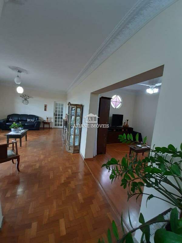 Cobertura, Centro, 3 Quartos, 0 Vaga, 2 Suítes