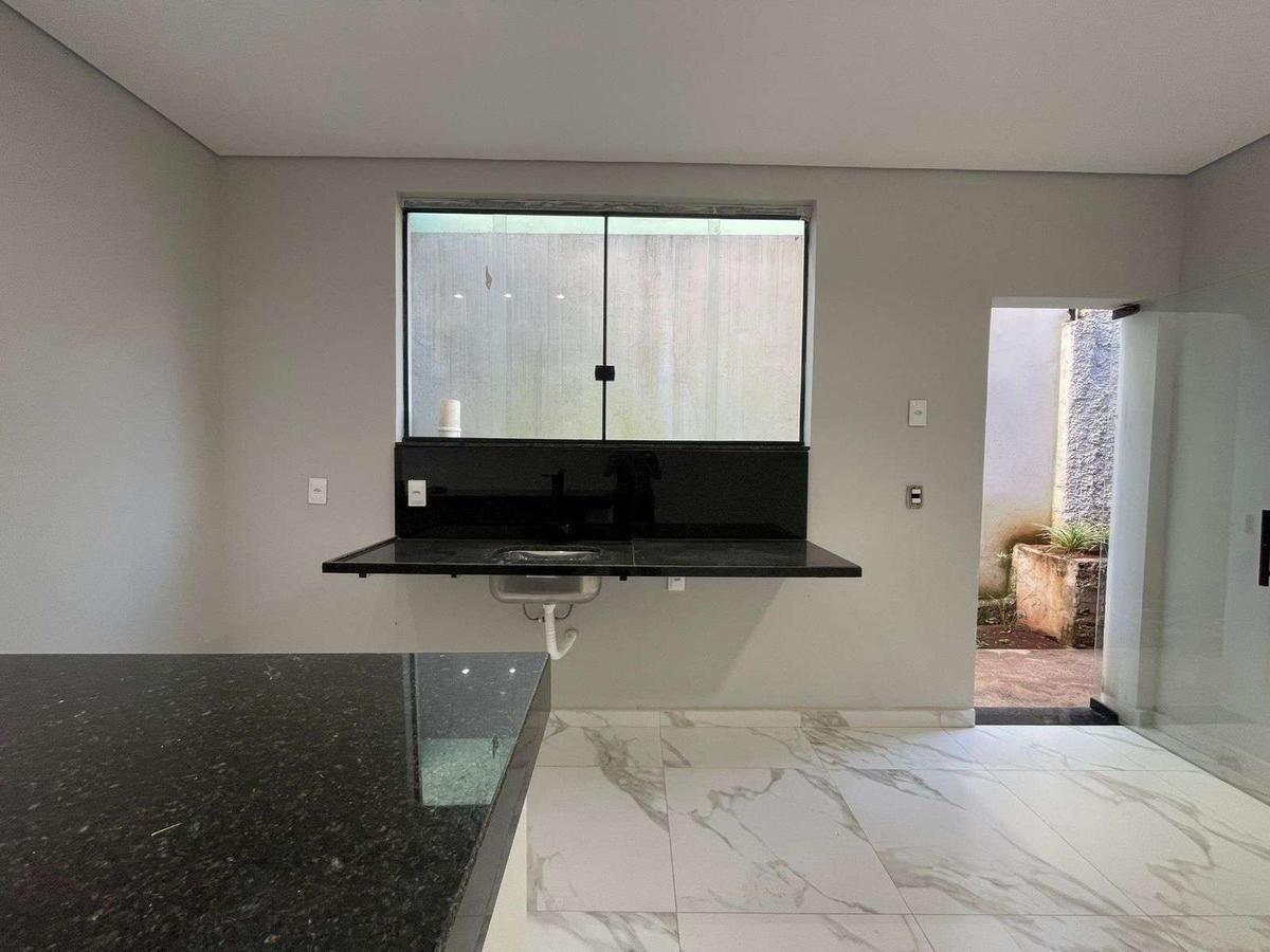 Casa, Santa Efigênia, 3 Quartos, 2 Vagas, 1 Suíte