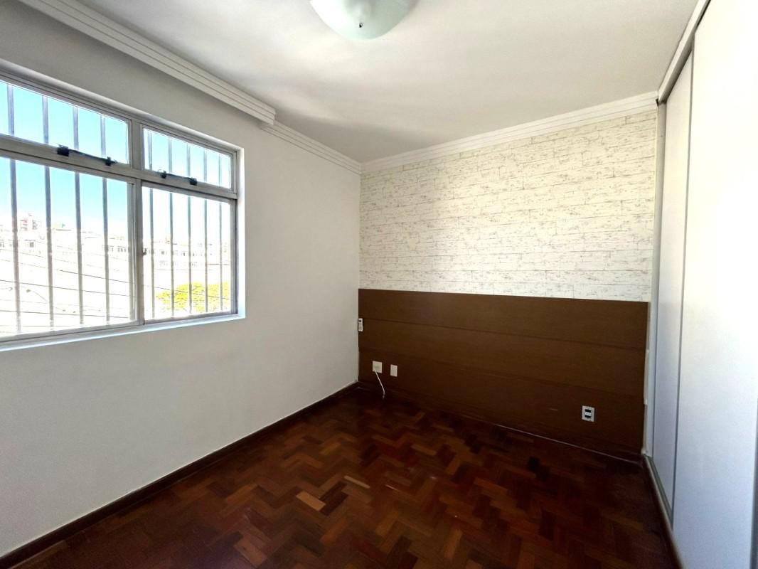 Apartamento, Sagrada Família, 3 Quartos, 1 Vaga, 1 Suíte