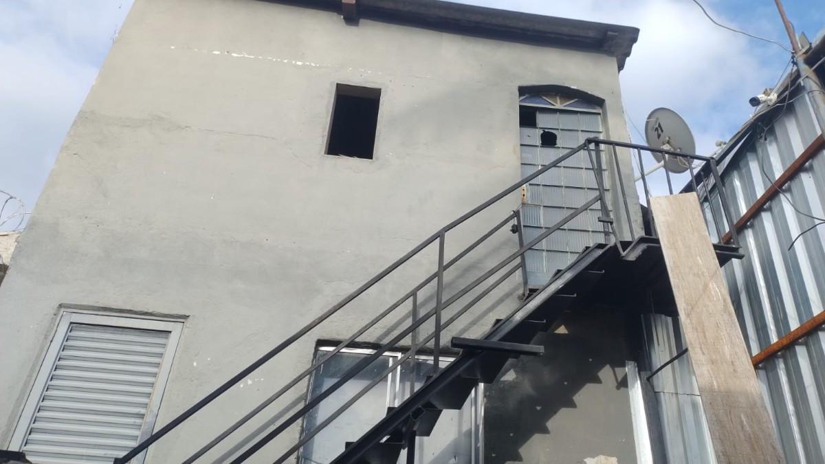 Casa, Caiçaras, 4 Quartos, 6 Vagas, 1 Suíte