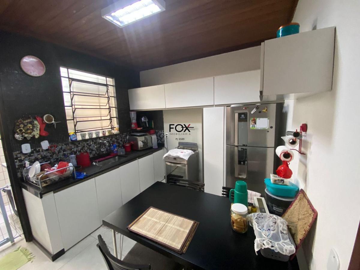 Casa, Havaí, 5 Quartos, 7 Vagas, 2 Suítes