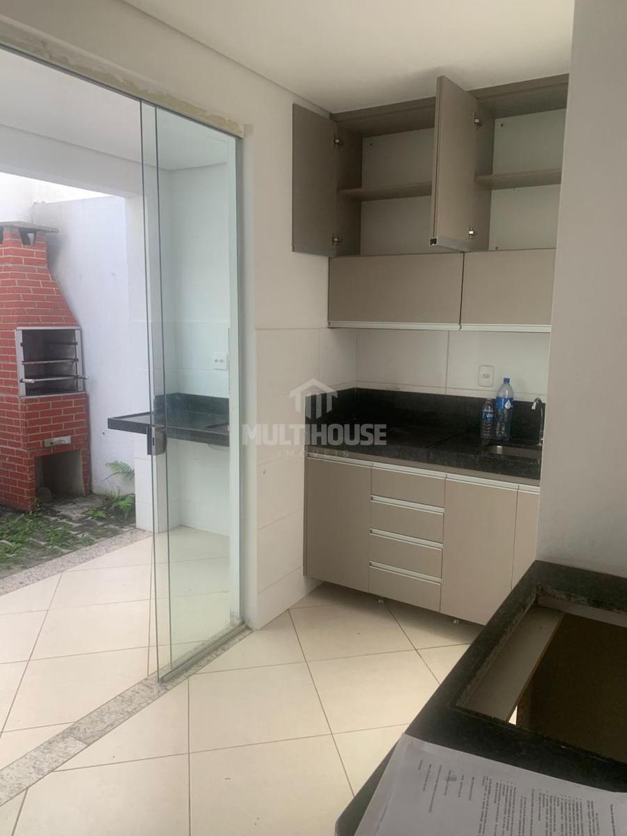 Casa, Xangri-lá, 3 Quartos, 4 Vagas, 1 Suíte