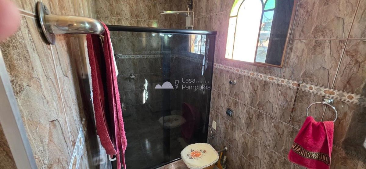 Casa, Trevo, 4 Quartos, 2 Vagas, 1 Suíte