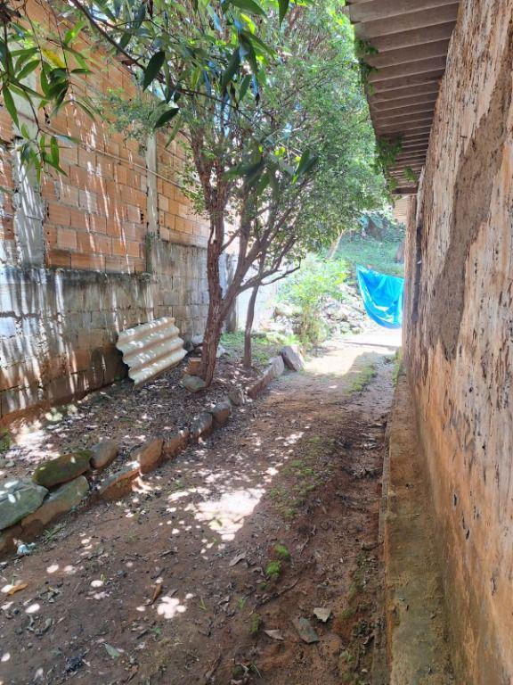 Casa, Santo Antônio (roça Grande), 3 Quartos, 0 Vaga