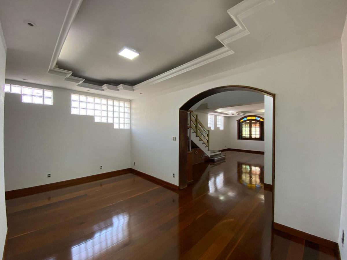 Casa, Dona Clara, 8 Quartos, 10 Vagas, 10 Suítes