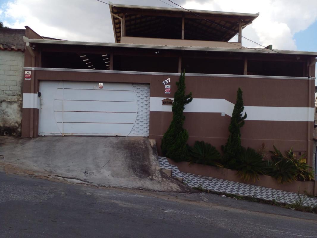 Casa, Bandeirantes, 4 Quartos, 4 Vagas, 1 Suíte