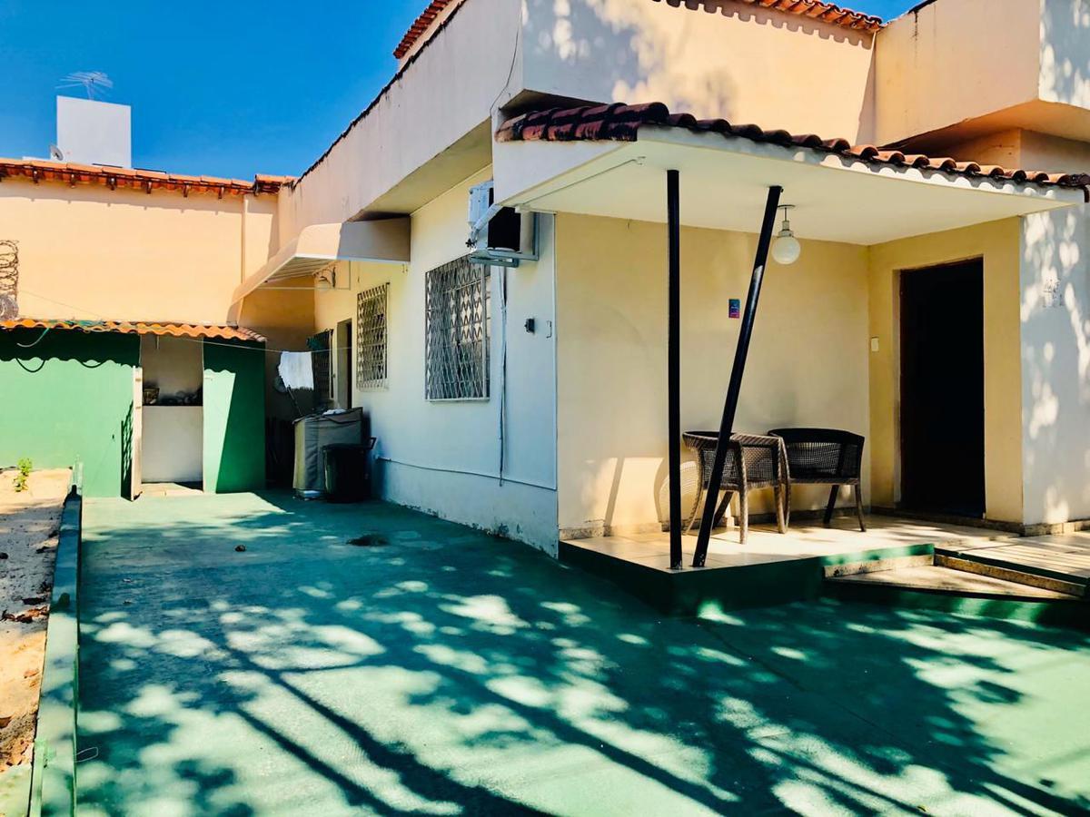 Casa, Padre Eustáquio, 4 Quartos, 0 Vaga, 2 Suítes